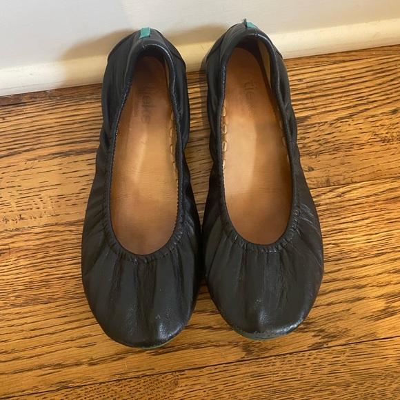 Tieks Shoes - Tieks Ballet Flats, Black, Size 7